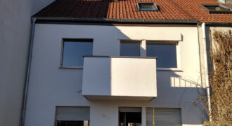 Cozy mid-terrace house in Nürnberg (St. Johannis)